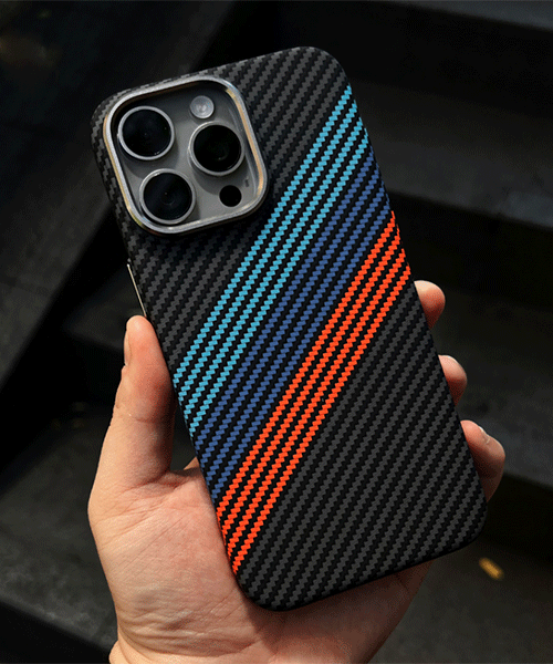 THE M-CARBON BLACK CASE